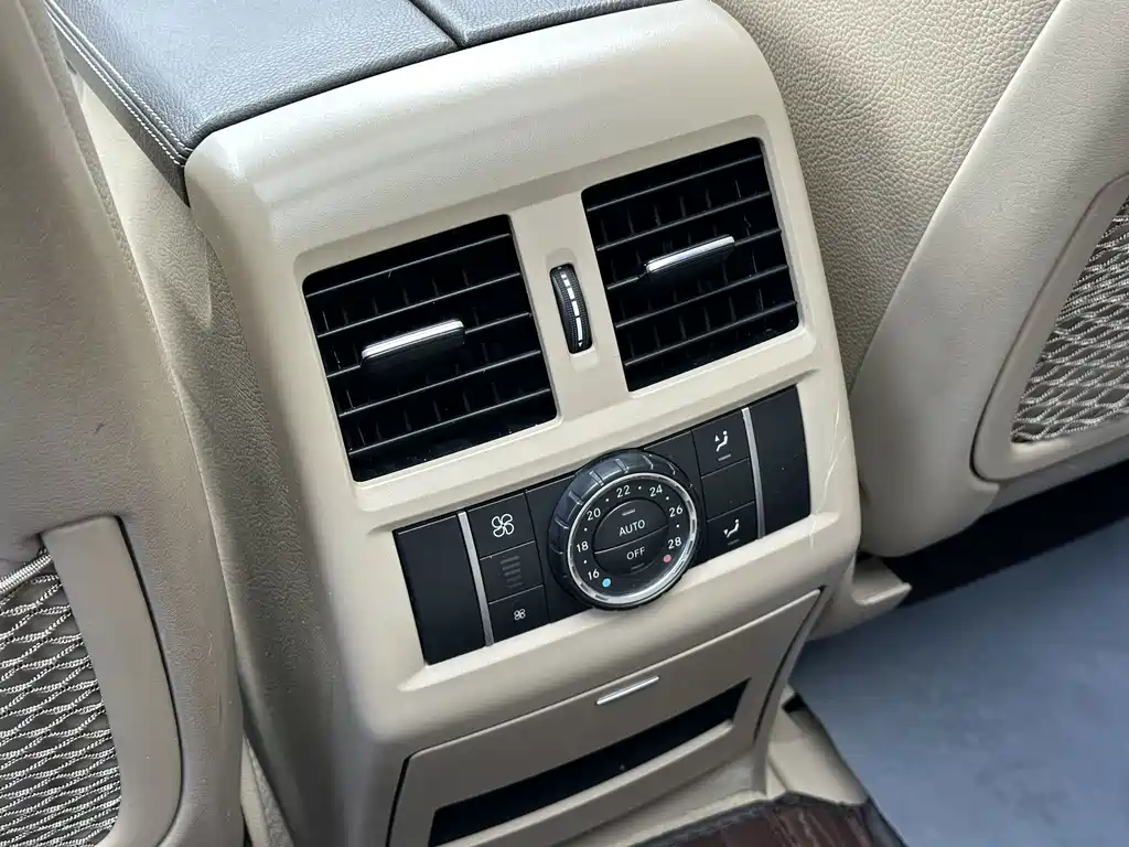 Mercedes-Benz M-Class — миниатюра 19