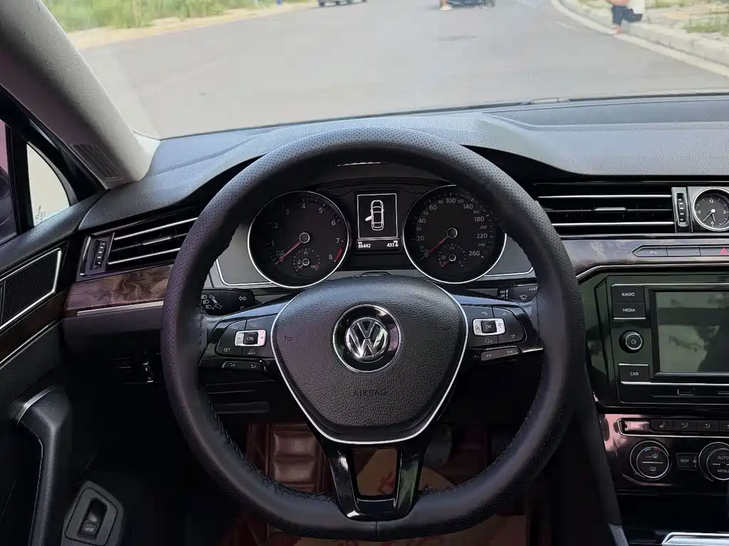 Volkswagen Magotan — миниатюра 8
