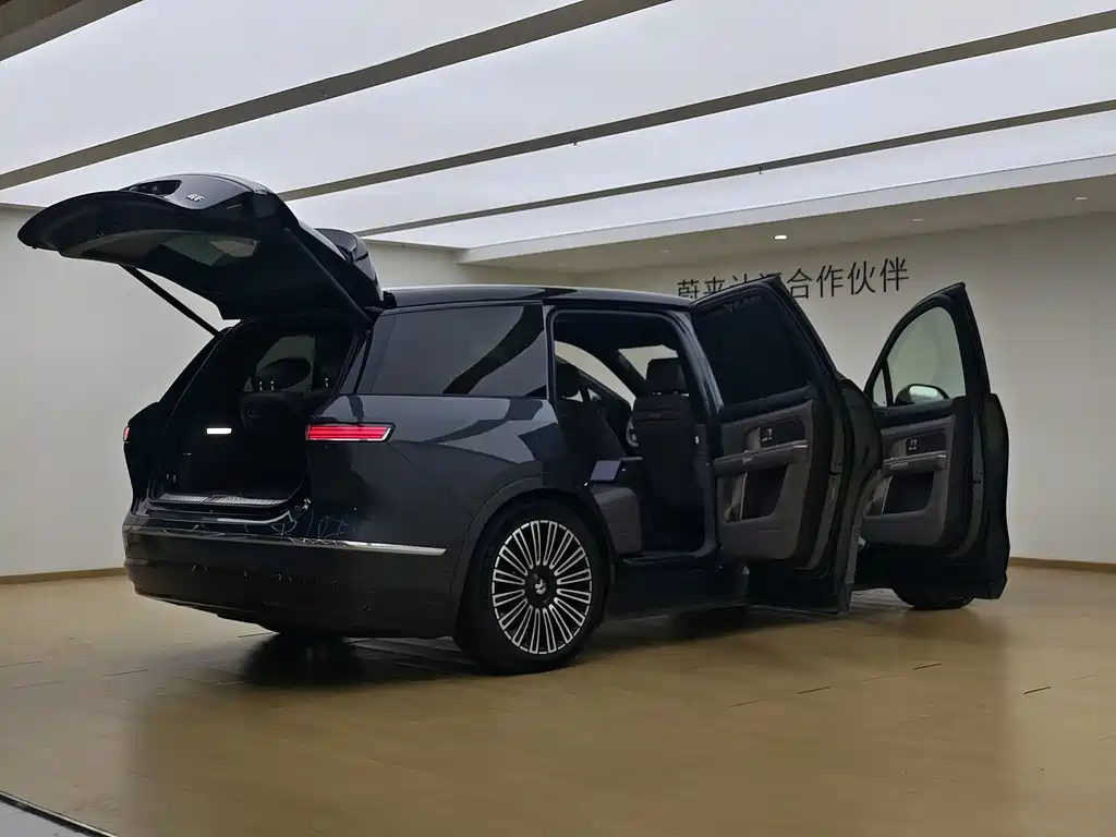 NIO ES8 — миниатюра 11