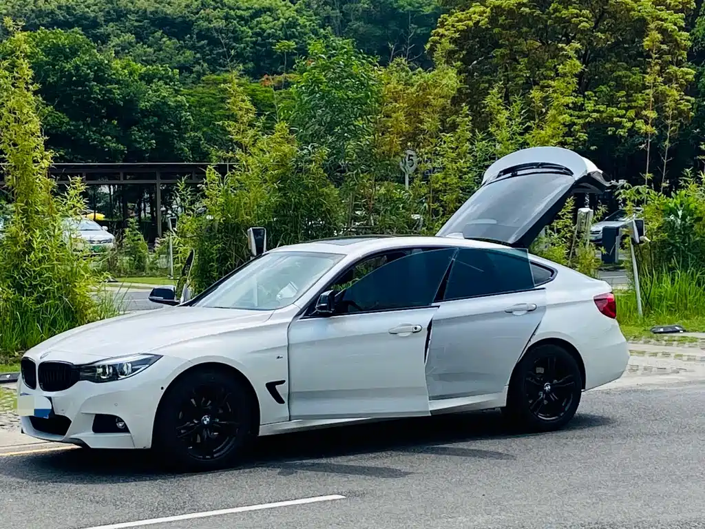 BMW 3 Series GT 3 GT 2020 320i M Sport
