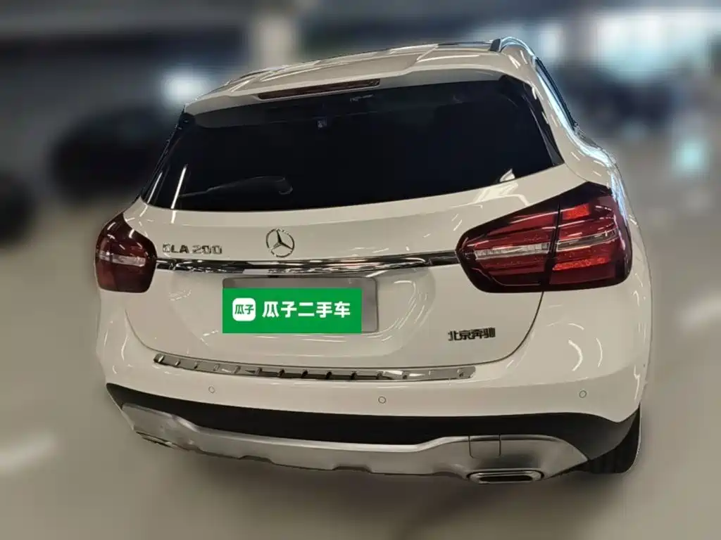 Mercedes-Benz GLA — миниатюра 8