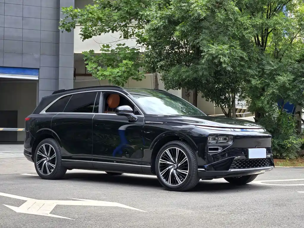 XPeng G9 — миниатюра 3