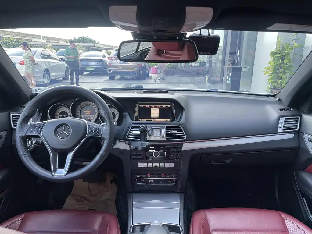 Mercedes-Benz E-Class (Import) — миниатюра 5