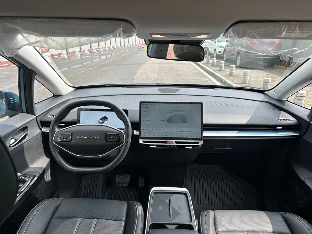 Venucia VX6 — миниатюра 4