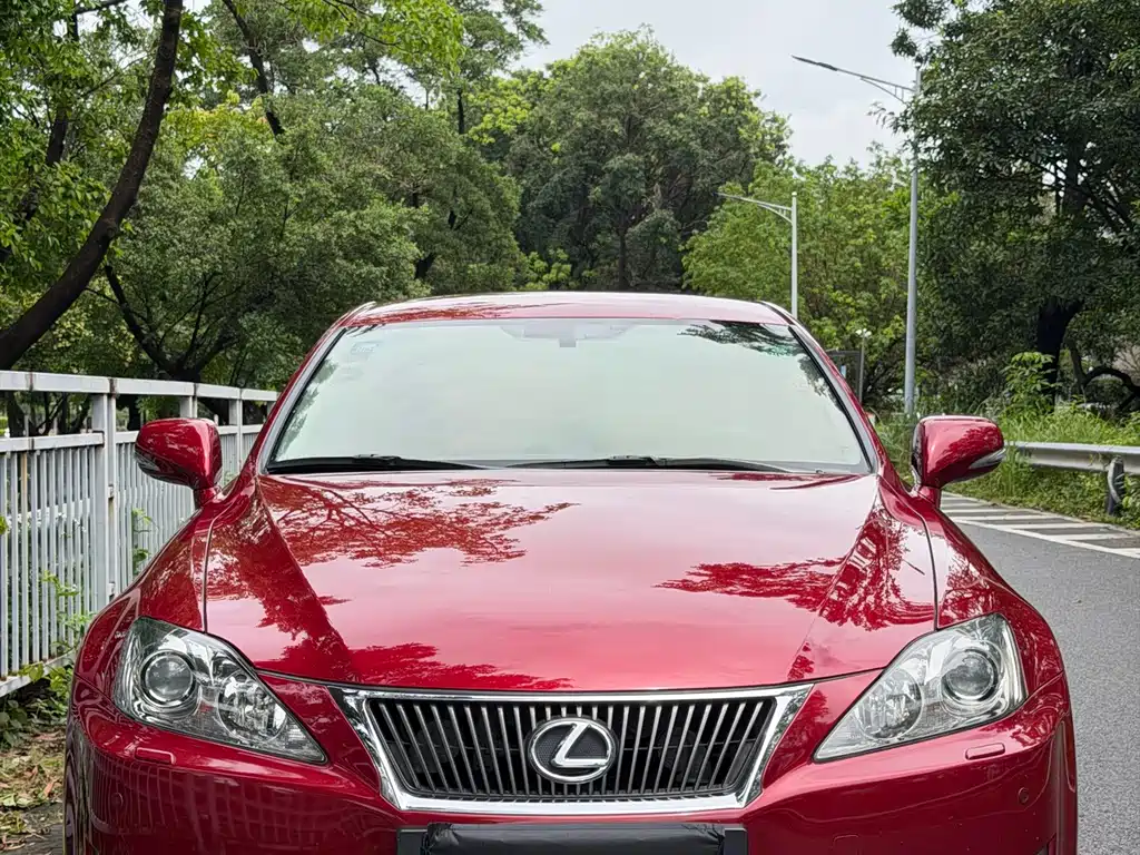 Lexus IS — миниатюра 6