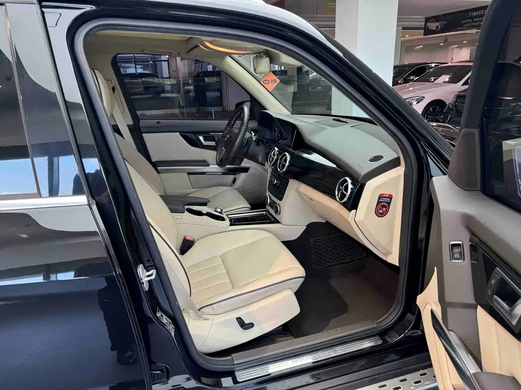 Mercedes-Benz GLK-Class — миниатюра 7