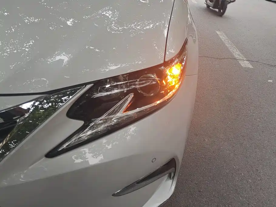 Lexus ES — миниатюра 5
