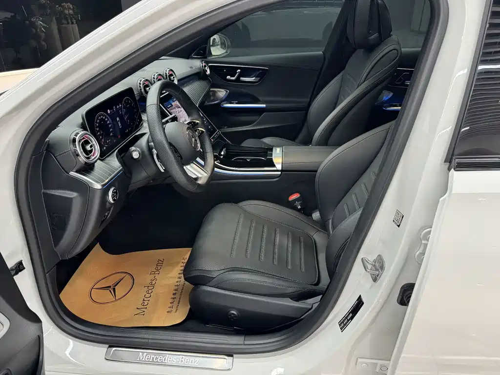 Mercedes-Benz C-Class — миниатюра 8
