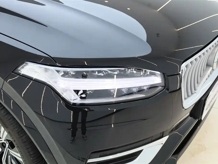 Volvo XC90 2024 B6 Luxury 7 мест