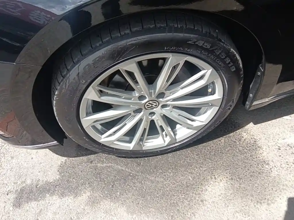 Volkswagen Phideon — миниатюра 23