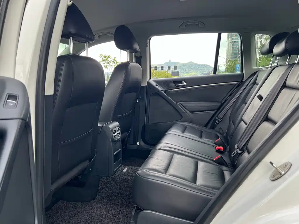 Volkswagen Tiguan — миниатюра 10