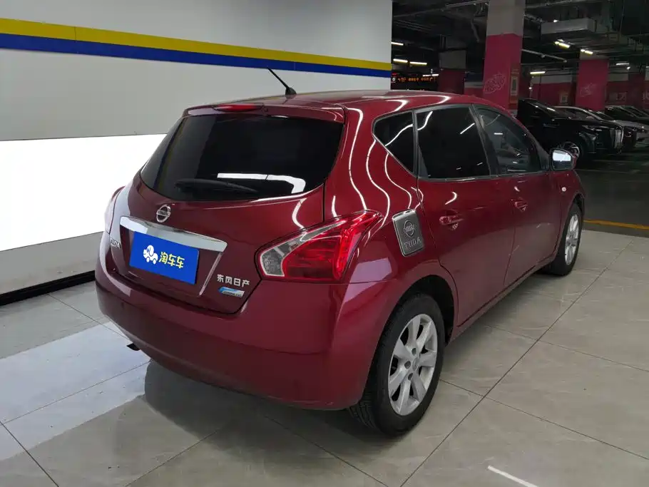 Nissan Tiida — миниатюра 3