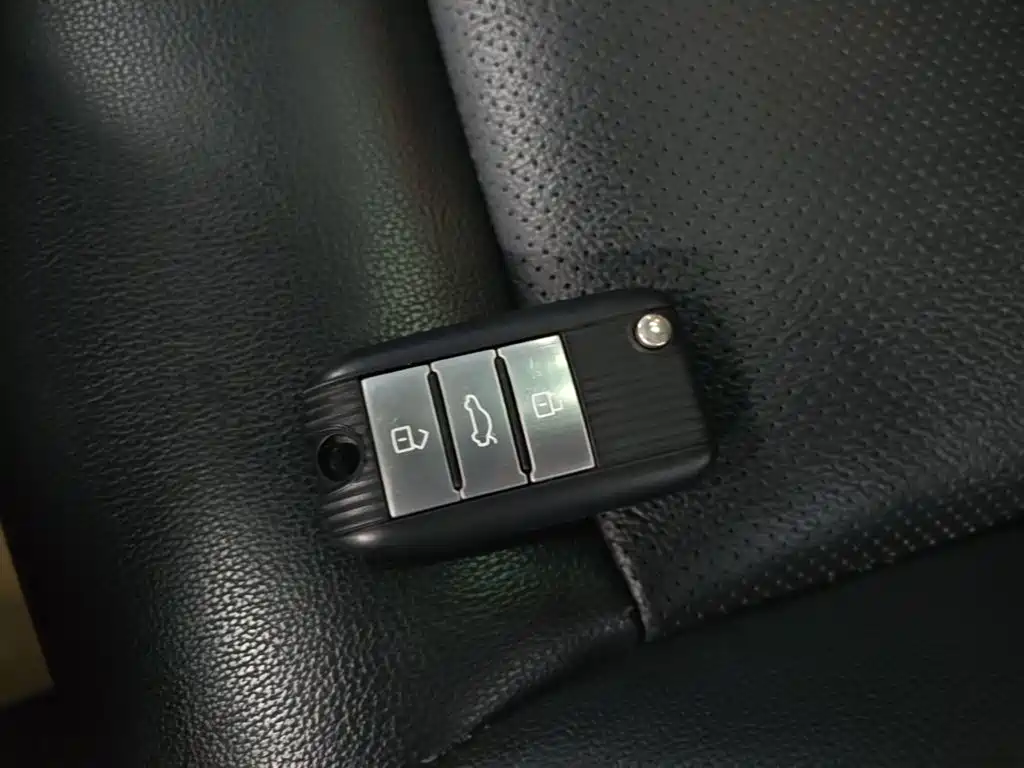 Roewe RX5 — миниатюра 9