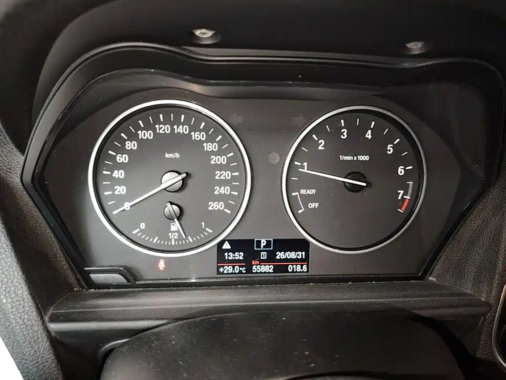 BMW 1 Series (Import) — миниатюра 12