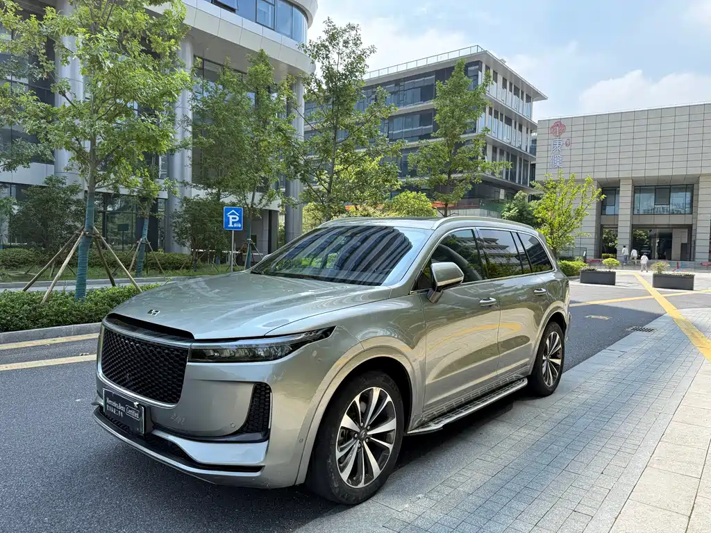 Li Auto ONE