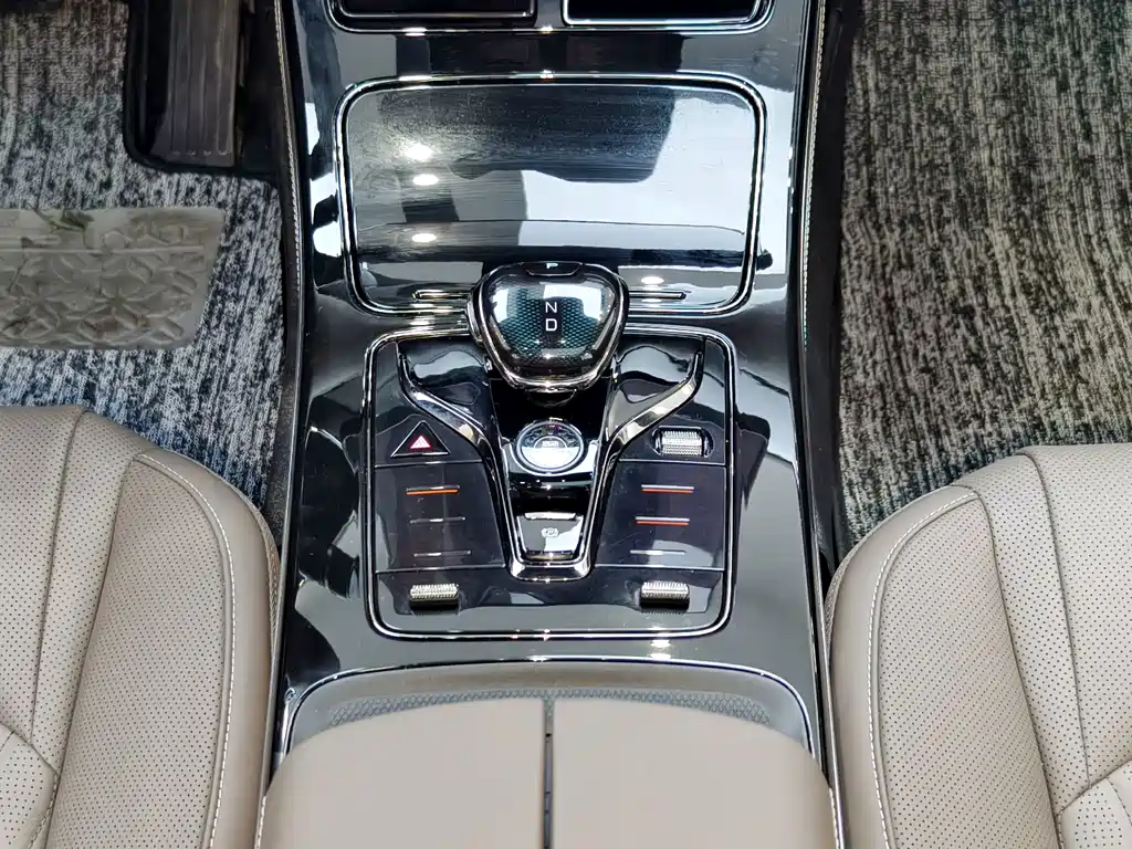 BYD Han — миниатюра 18