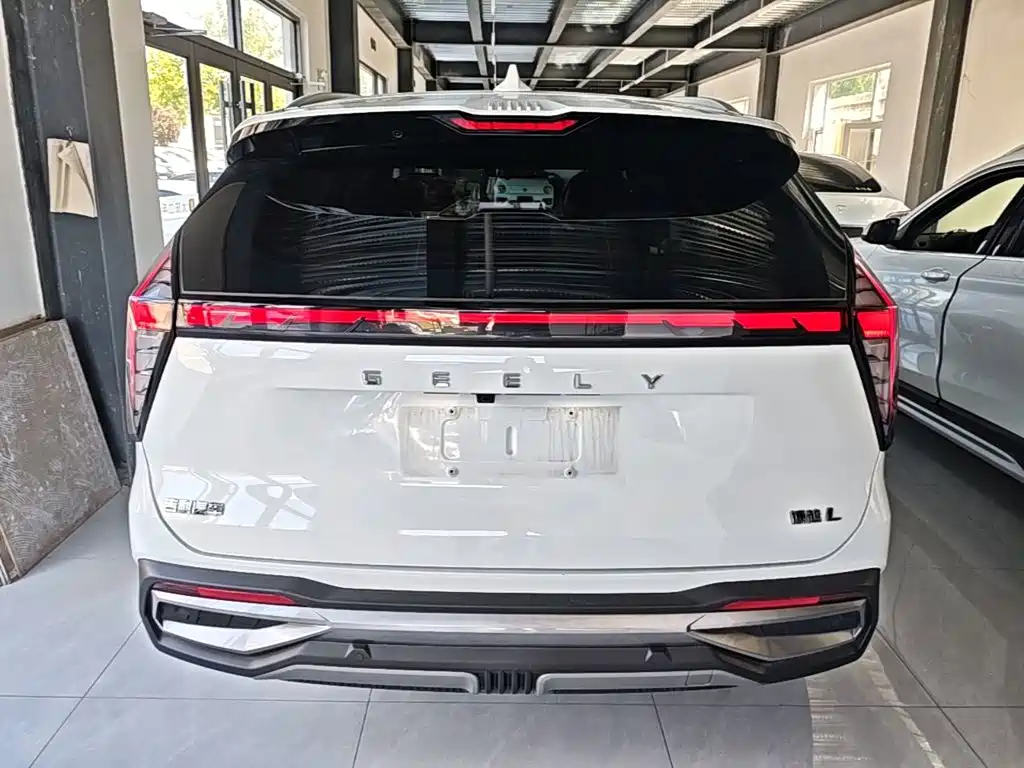 Geely Boyue L — миниатюра 6