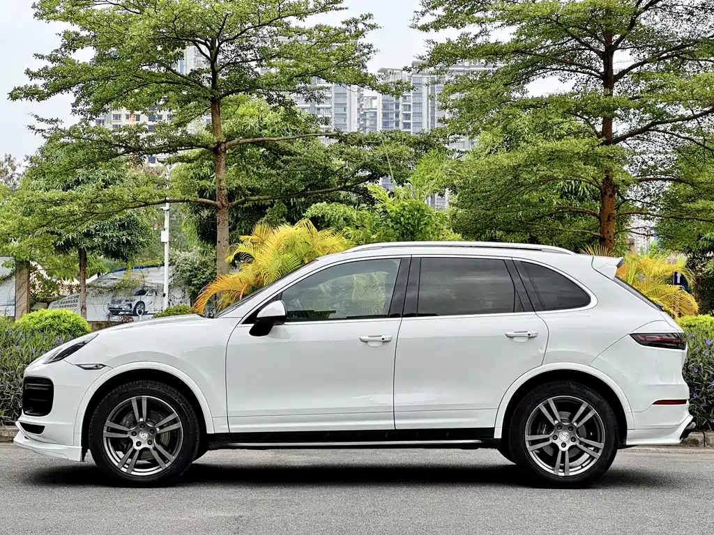 Porsche Cayenne 2011 Cayenne 3.0T
