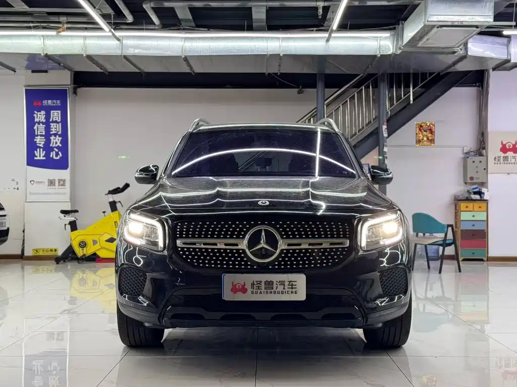 Mercedes-Benz GLB - фото 2