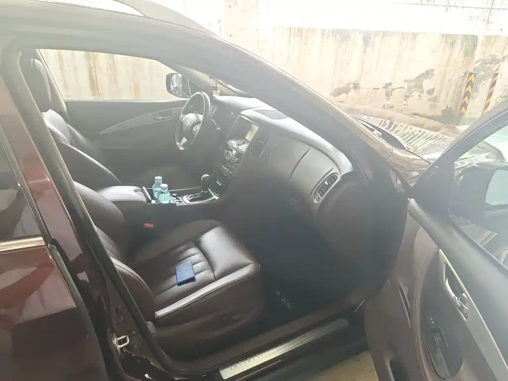 Infiniti QX50 — миниатюра 20