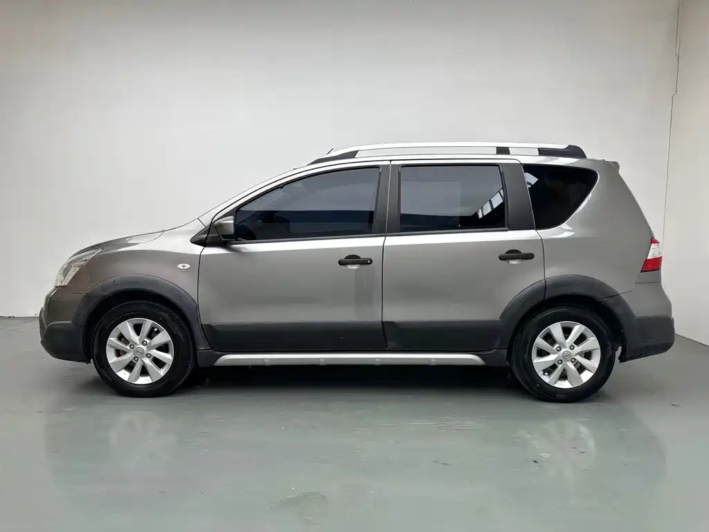 Nissan Livina — миниатюра 3