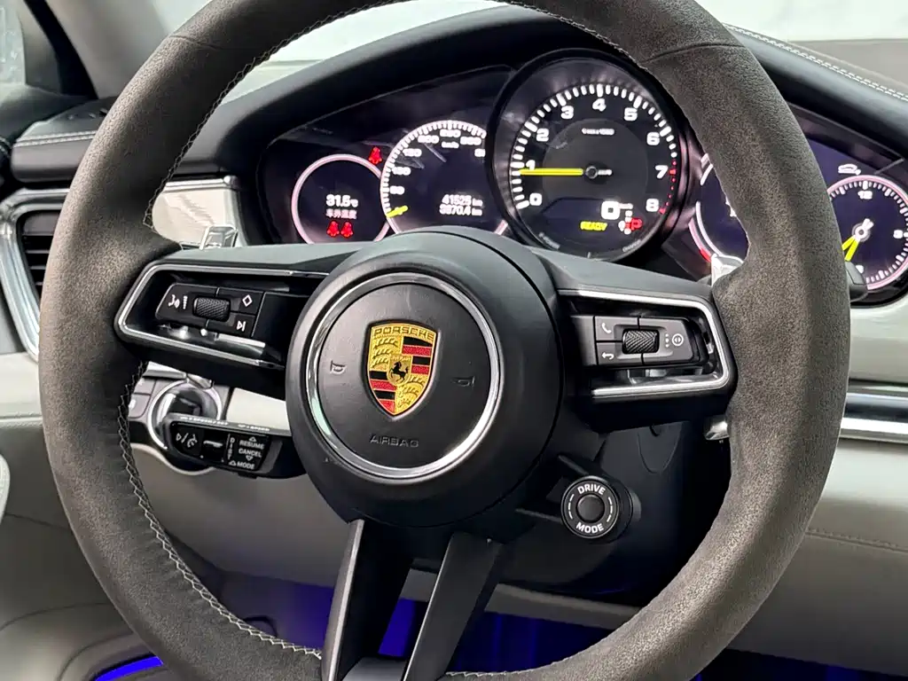 Porsche Panamera Hybrid — миниатюра 15
