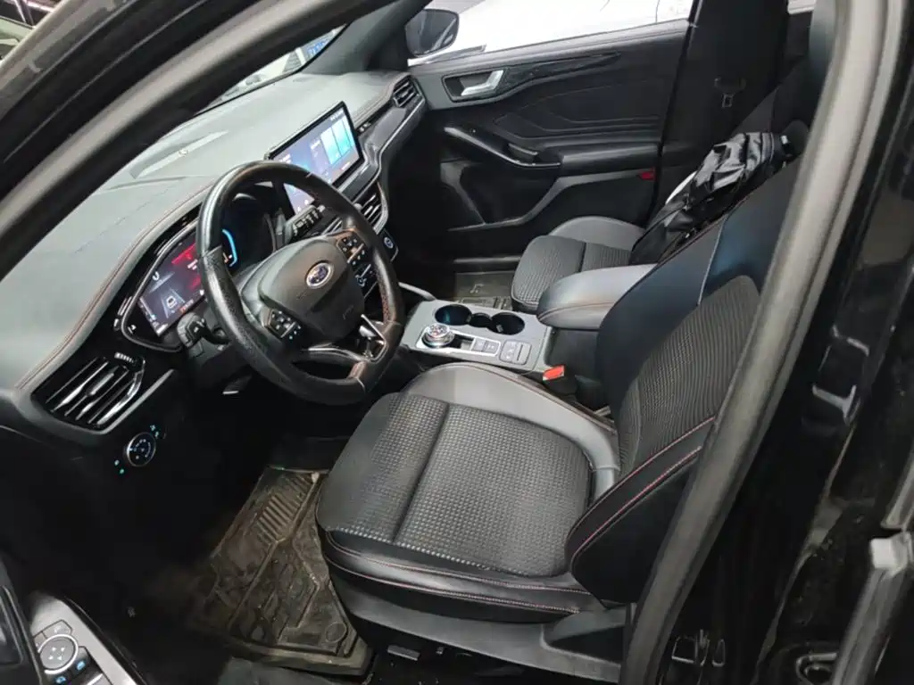 Ford Focus — миниатюра 15