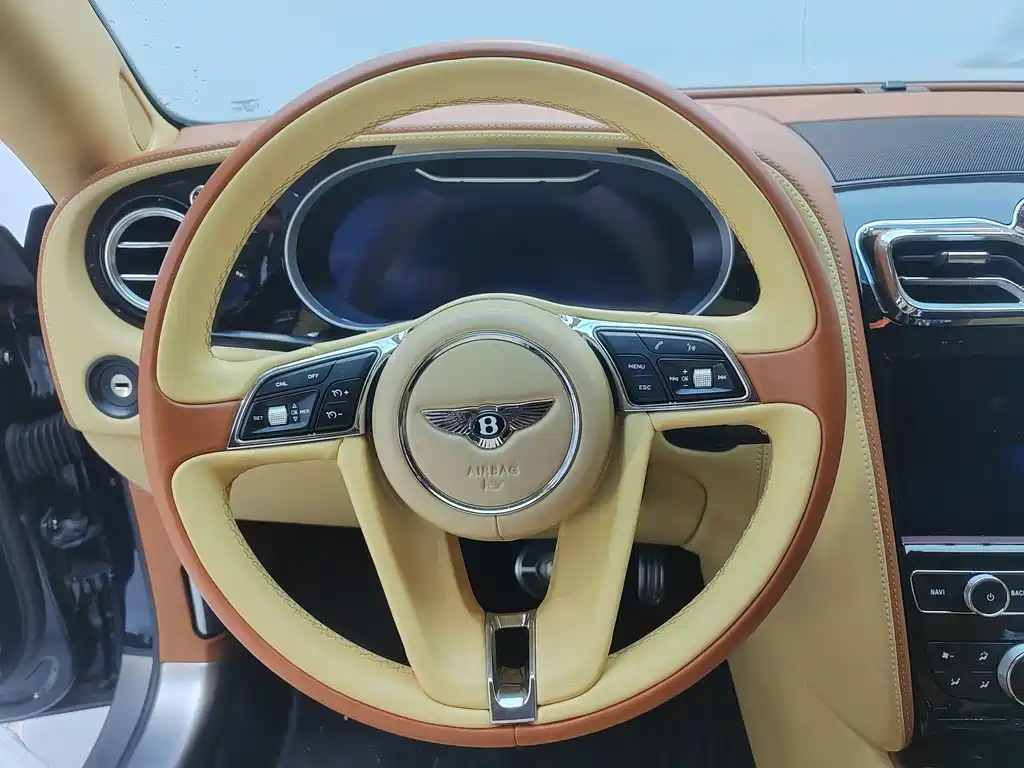 Bentley Flying Spur — миниатюра 6
