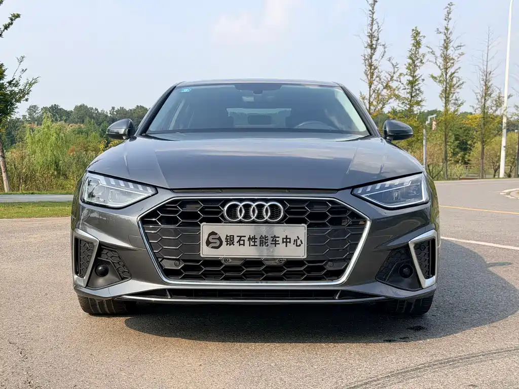 Audi A4L — миниатюра 2