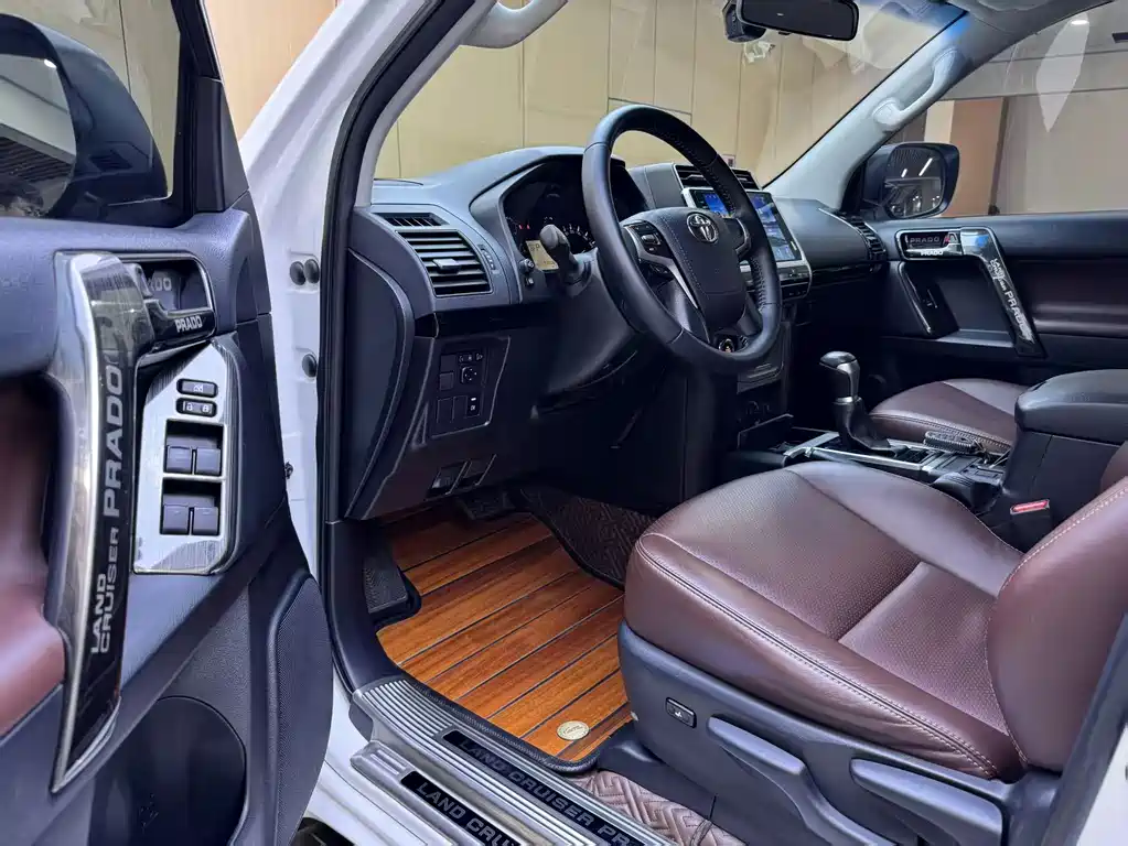 Toyota Prado (Import) — миниатюра 6