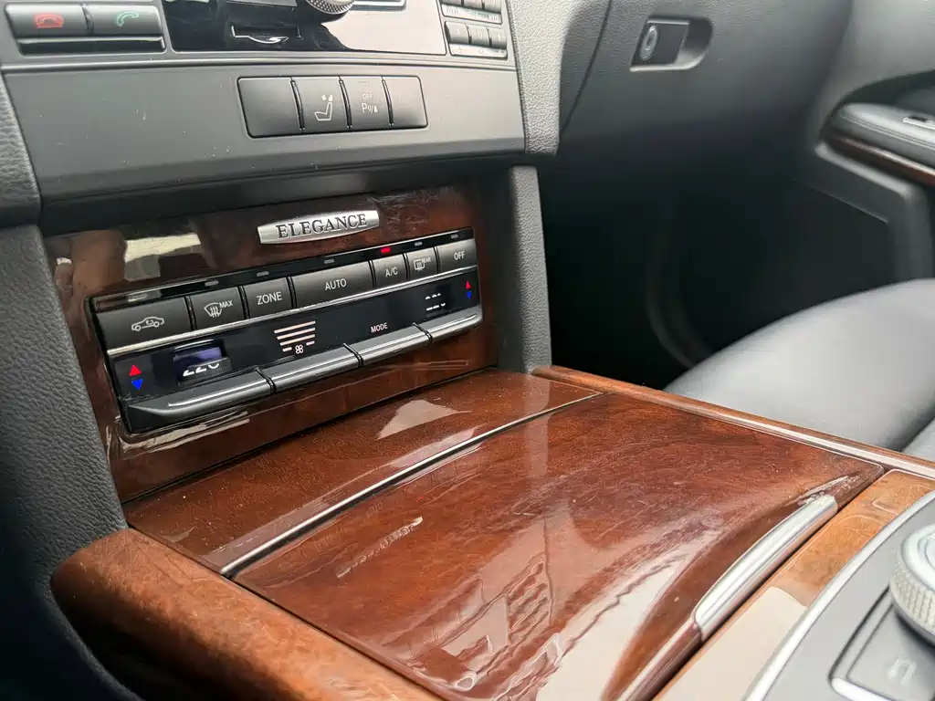 Mercedes-Benz E-Class — миниатюра 16