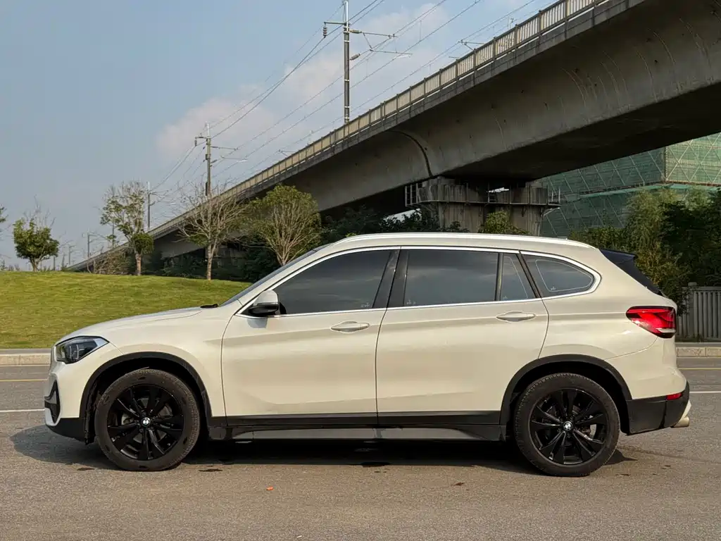 BMW X1 — миниатюра 7