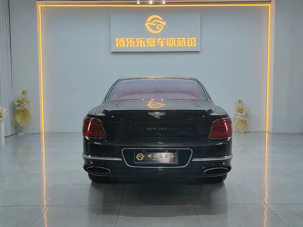 Bentley Flying Spur — миниатюра 26
