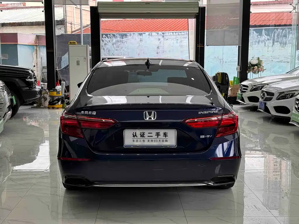 Honda Inspire Sharp Hybrid 2.0L Pure Elegant Edition, фото 5