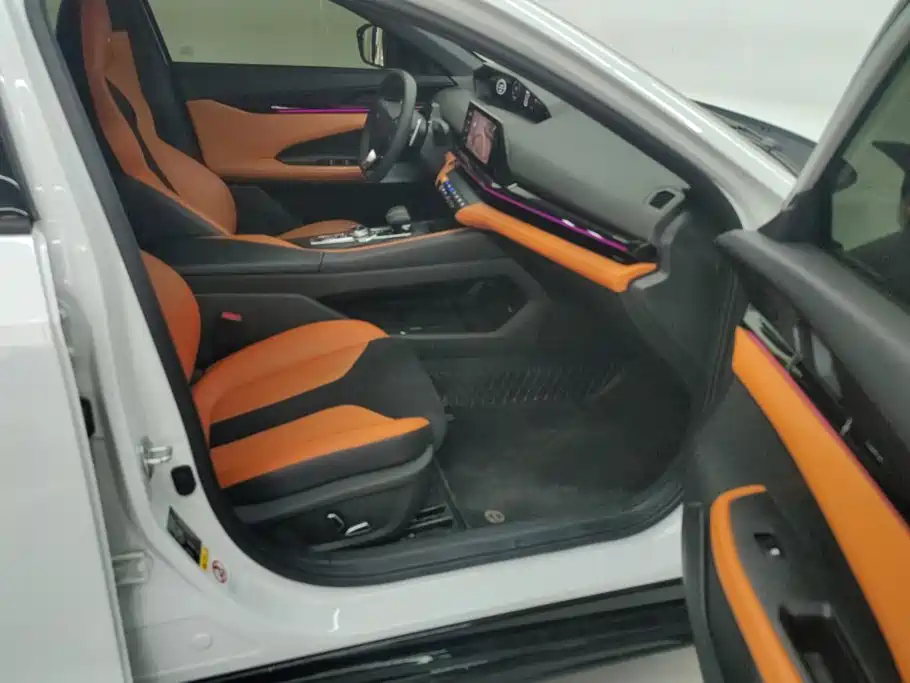 Changan UNI-V — миниатюра 8