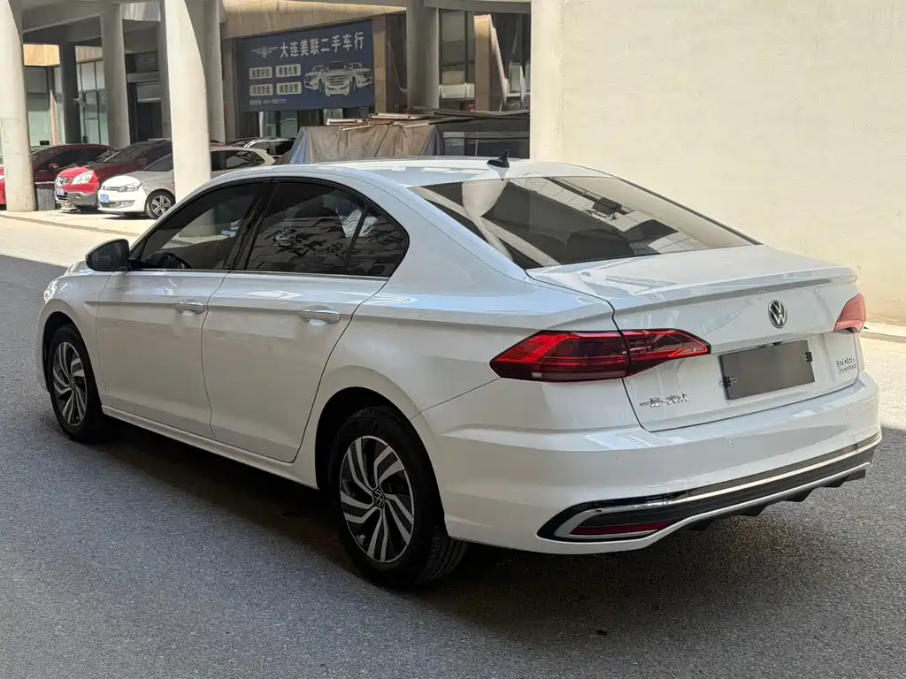 Volkswagen Bora — миниатюра 6