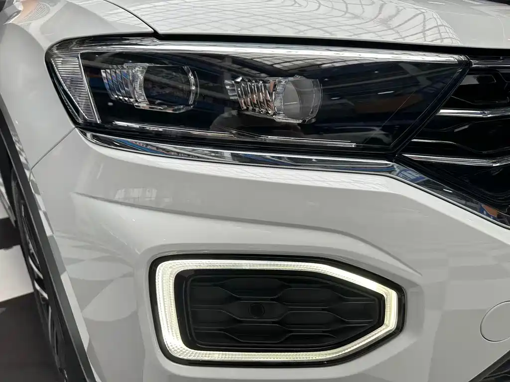 Volkswagen T-Roc — миниатюра 4