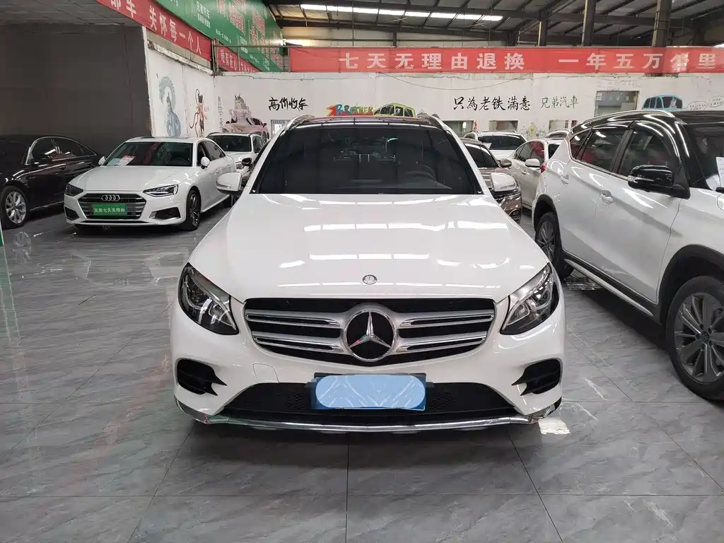 MERCEDES-BENZ GLC