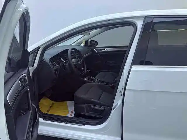 Volkswagen Golf — миниатюра 9