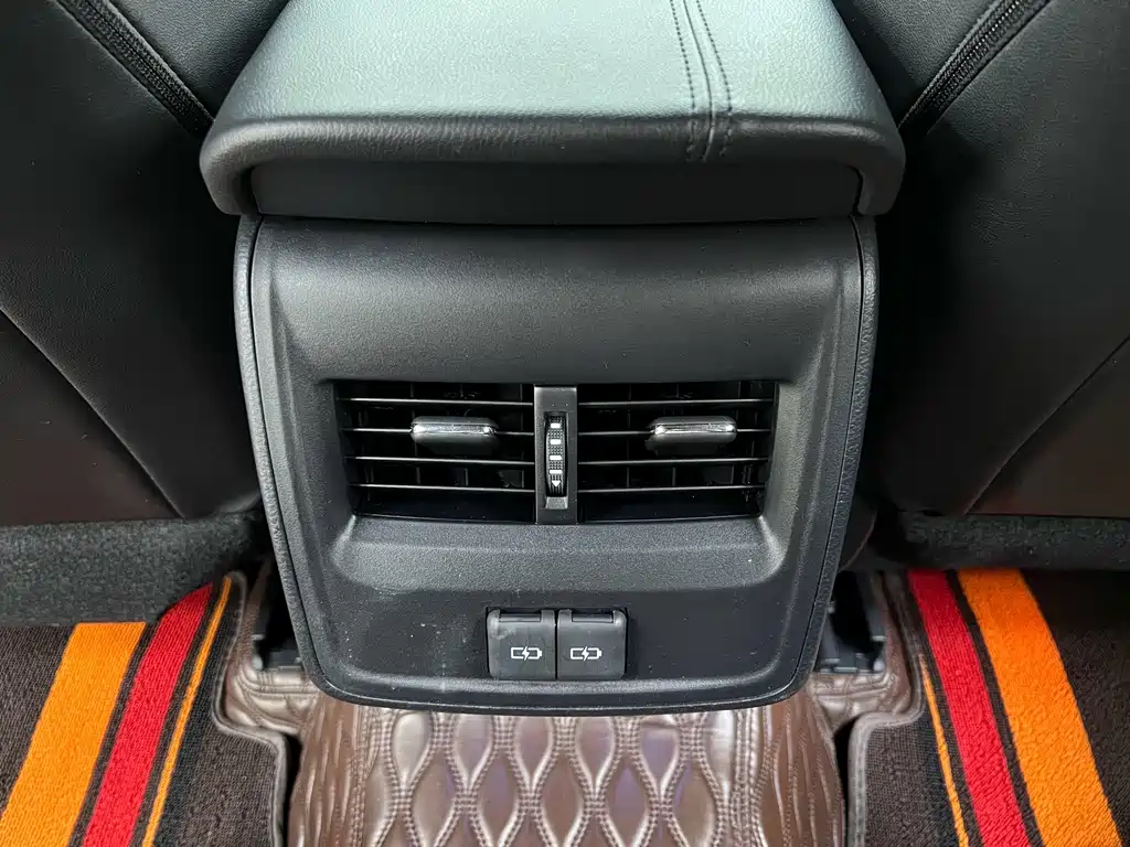 Toyota Avalon — миниатюра 13