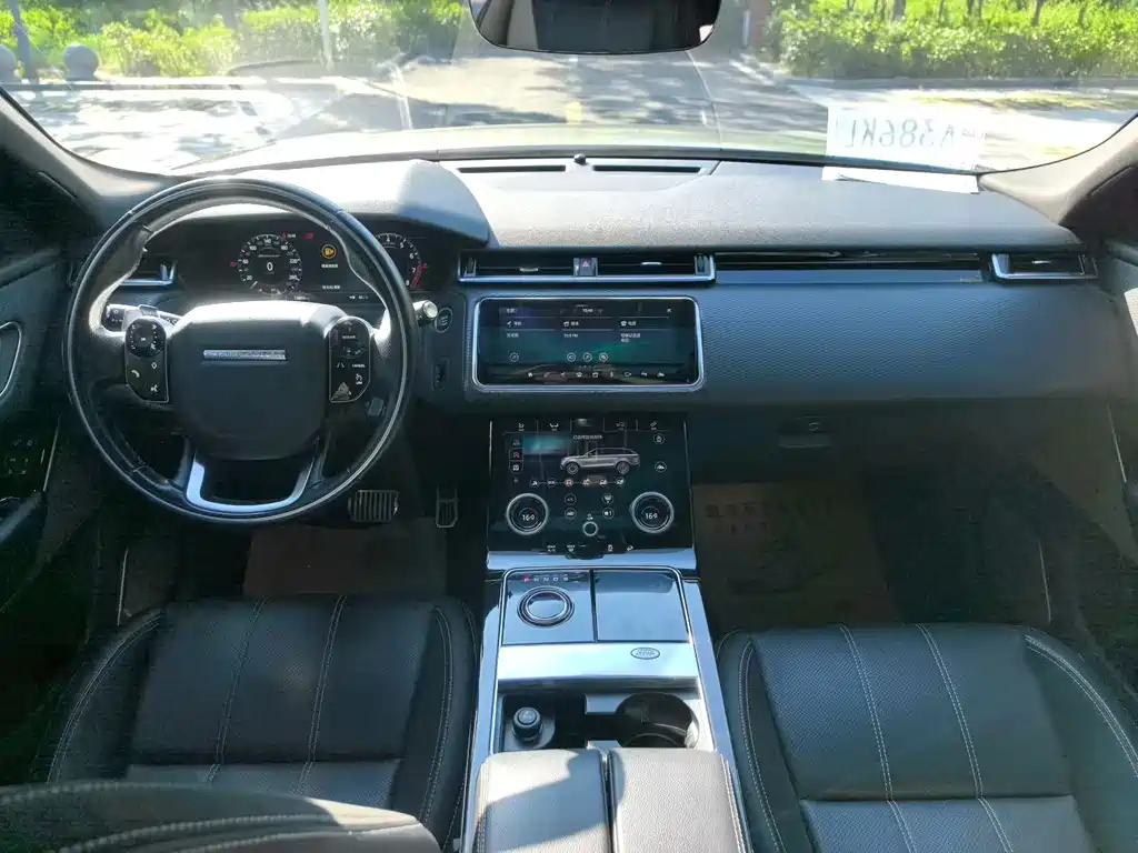 Land Rover Velar — миниатюра 4