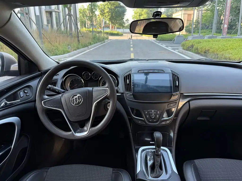Buick Regal — миниатюра 8
