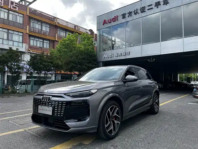 Audi Q6L