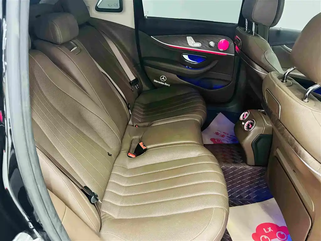 Mercedes-Benz E-Class — миниатюра 27