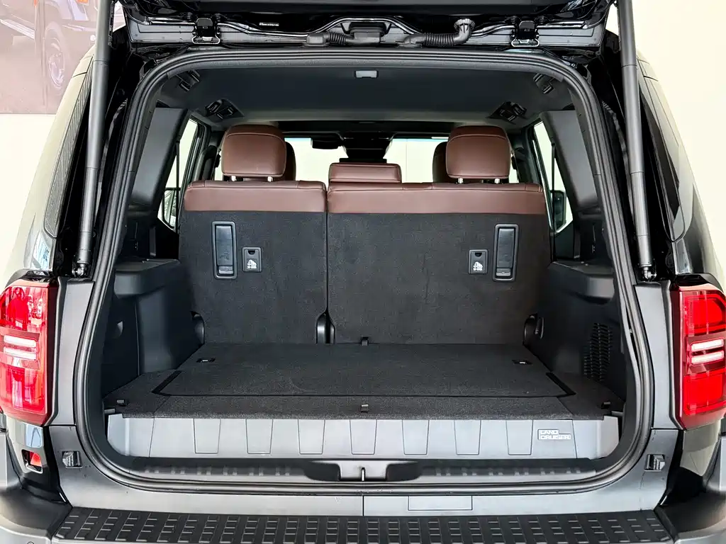 Toyota Prado — миниатюра 6