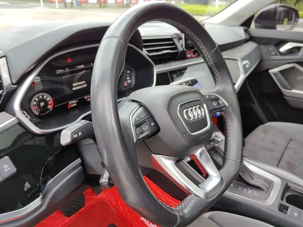Audi Q3 — миниатюра 21