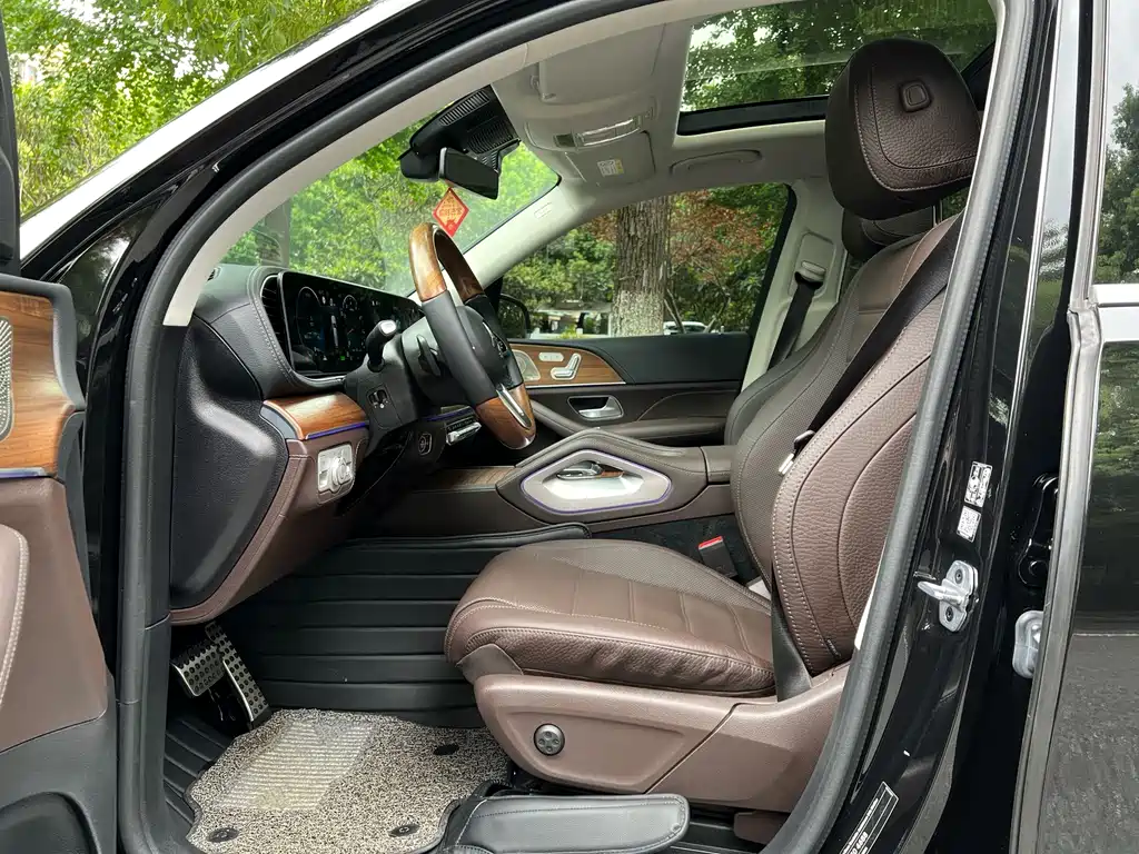 Mercedes-Benz GLS — миниатюра 10