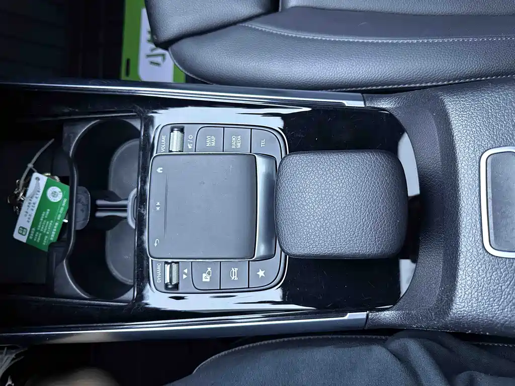Mercedes-Benz GLA — миниатюра 15