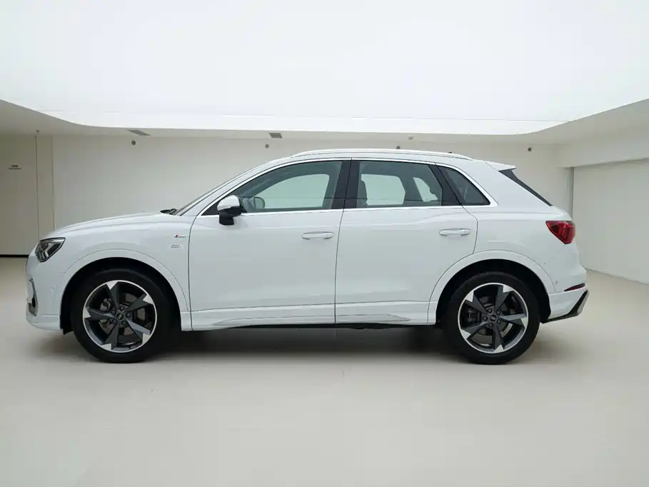 Audi Q3 — миниатюра 2
