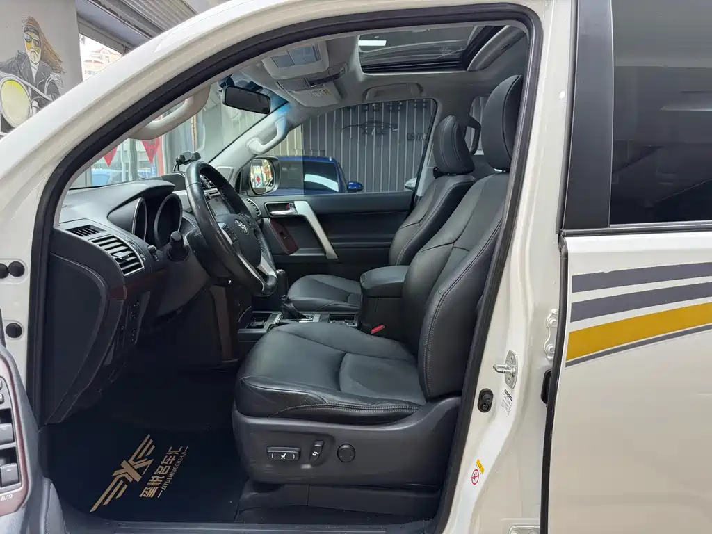 Toyota Land Cruiser Prado 2014 4.0L AT TX-L